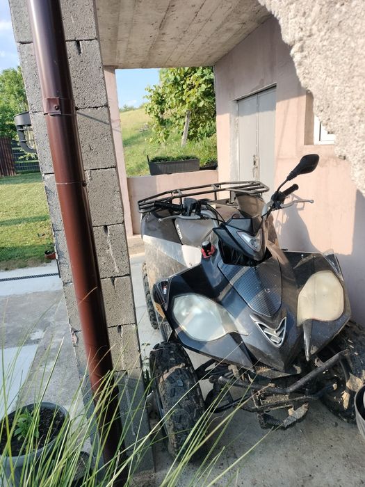 Vînd ATV Eton de 300cc