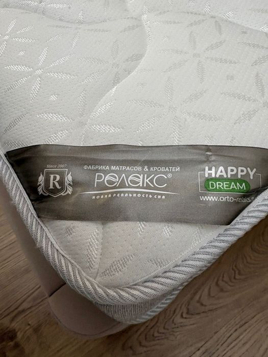 Продам матрас в отличном состоянии