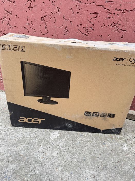 Монитор новый acer