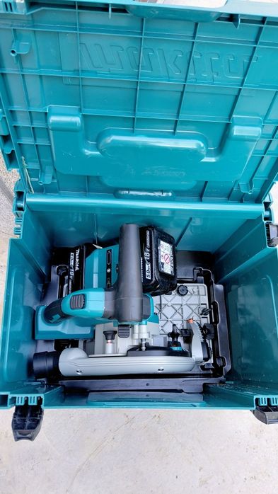 Makita DSP600ZJ Потапящ циркуляр 36V