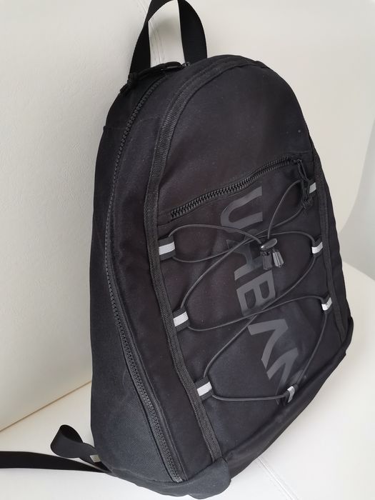 Vand rucsac fashion, model deosebit, nou nouț, calitate.