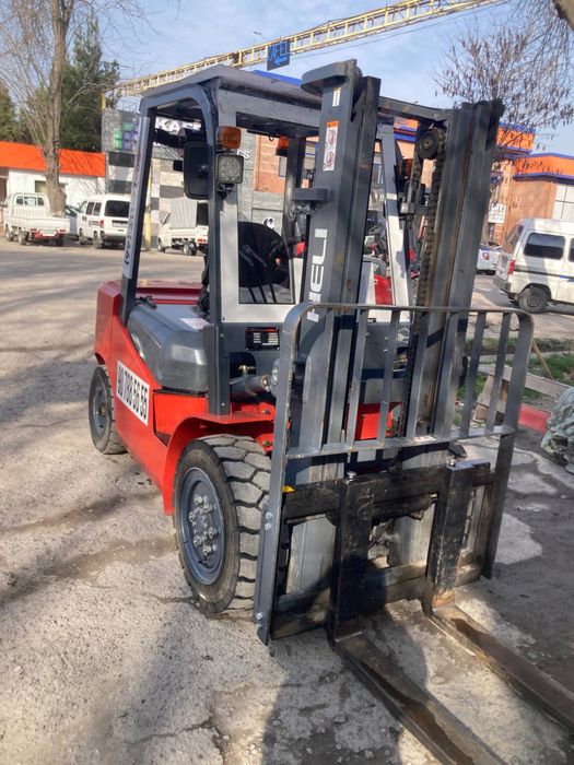 Кара пагурузчик хели