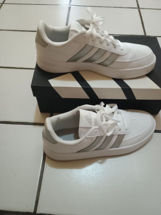 Кожени маратонки Adidas 40номер