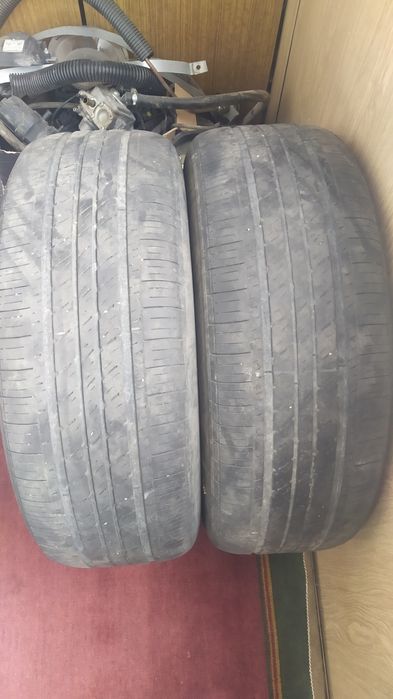 Продам шины 235/65/17