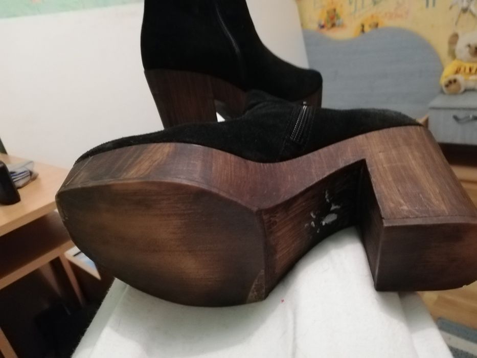 Botine piele intoarsanr. 37