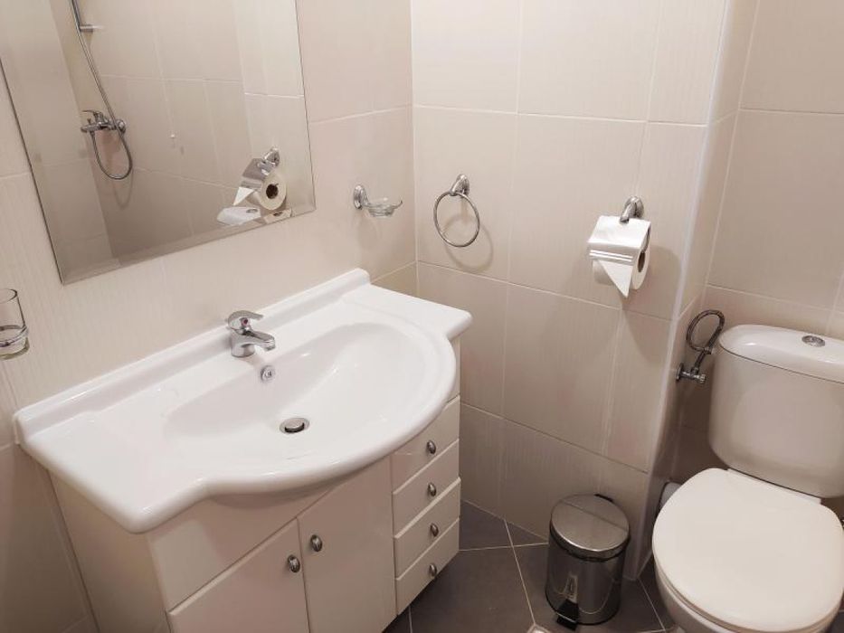 Дава се под наем Двустаен апартамент в Ахелой - 48 кв.м за 400 € - Снимка #12