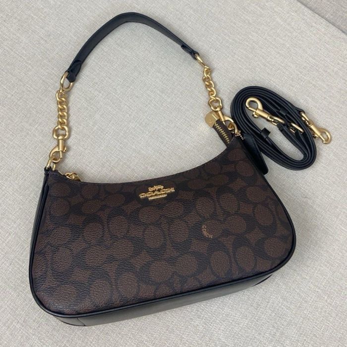 Чанта Coach Teri Shouder Bag в Signature Canvas ( gold/walnut/black)