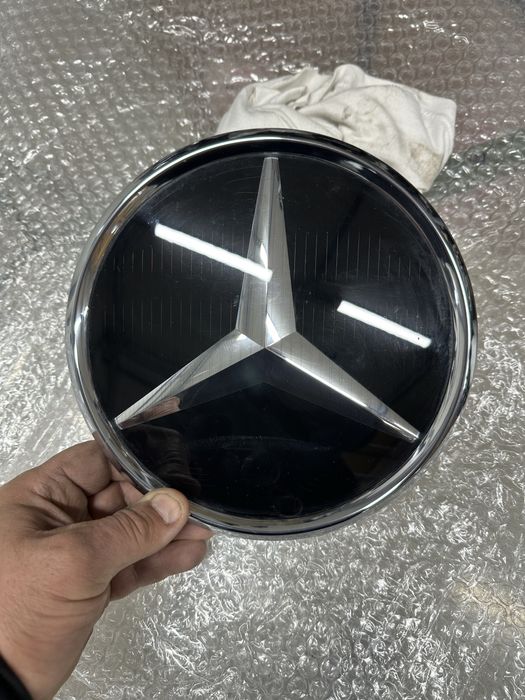 Emblemă distronic cu incălzire mercedes.cod:a0008880500.