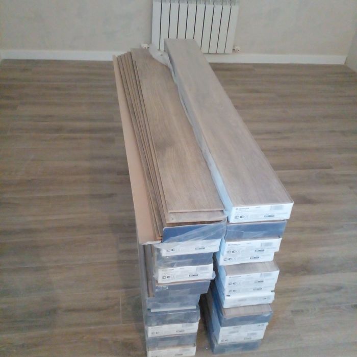Продам ламинат срочно