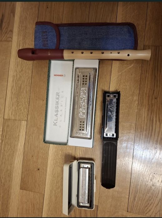 Vand set instrumente muzicale - perfecte pentru pasionati sau colectionari!