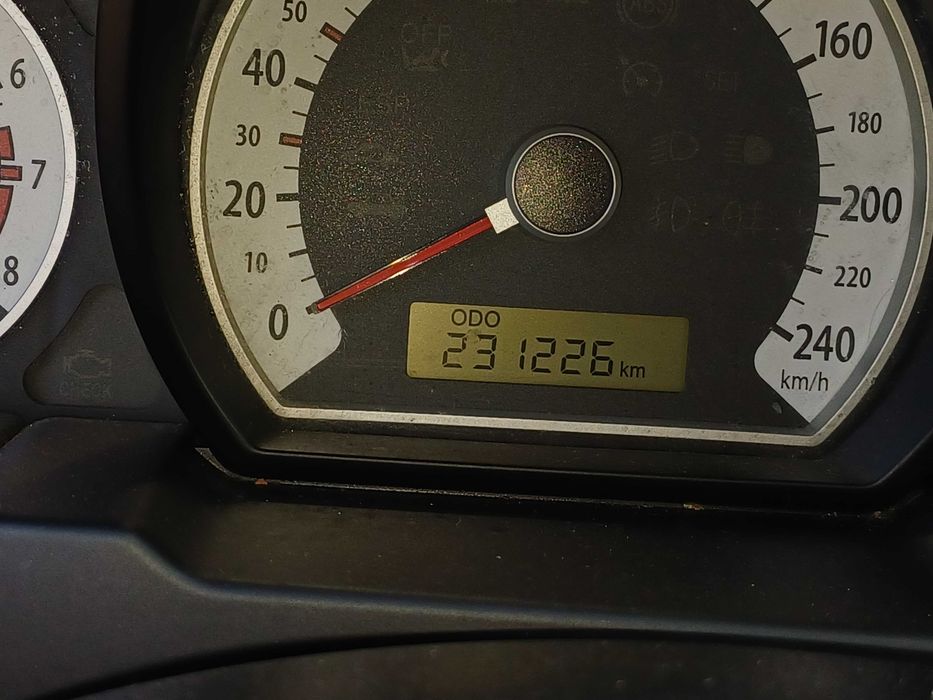 Vand aut Kia, unic conducator unic