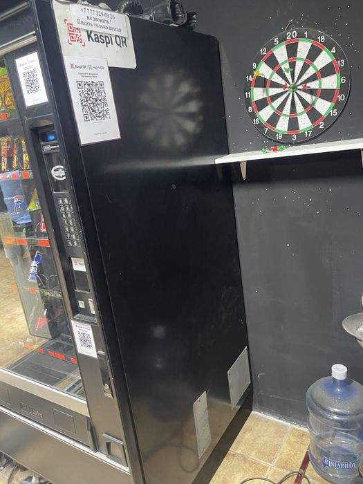 Продам снековый апарат  Caren 167