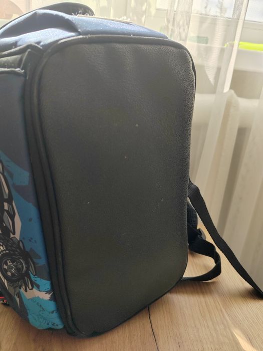 Школьный рюкзак первоклассника