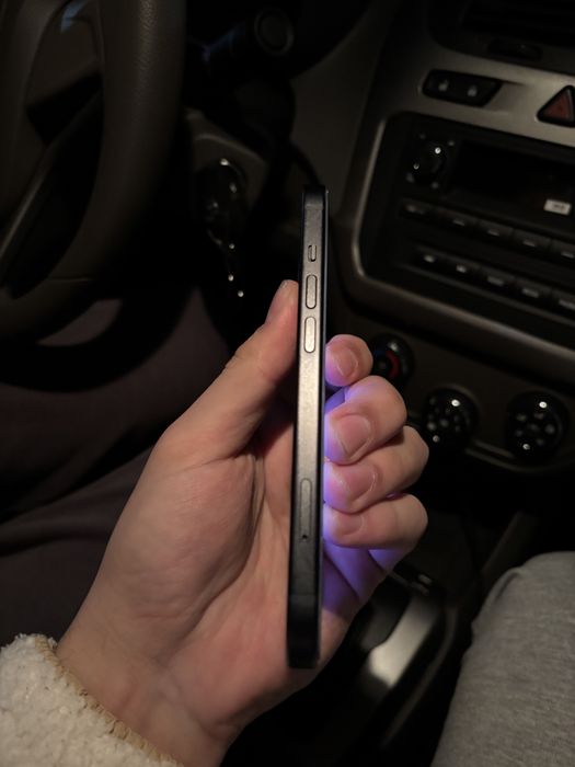 Iphone 15 128гб черный мат