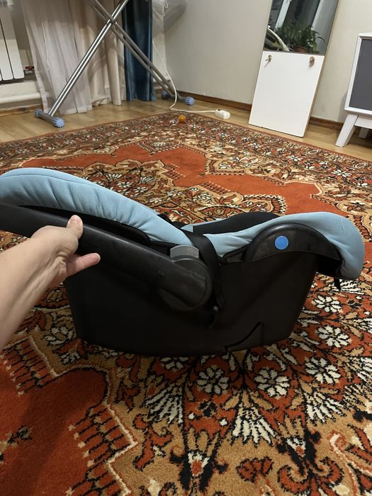 Продам автолюльку