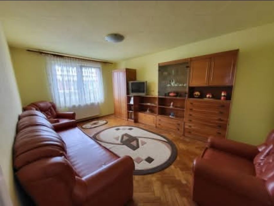 Apartament cu 3 camere 65mp 7 noiembrie