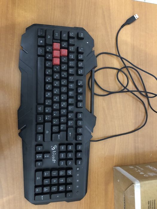 Продам клаву блуди