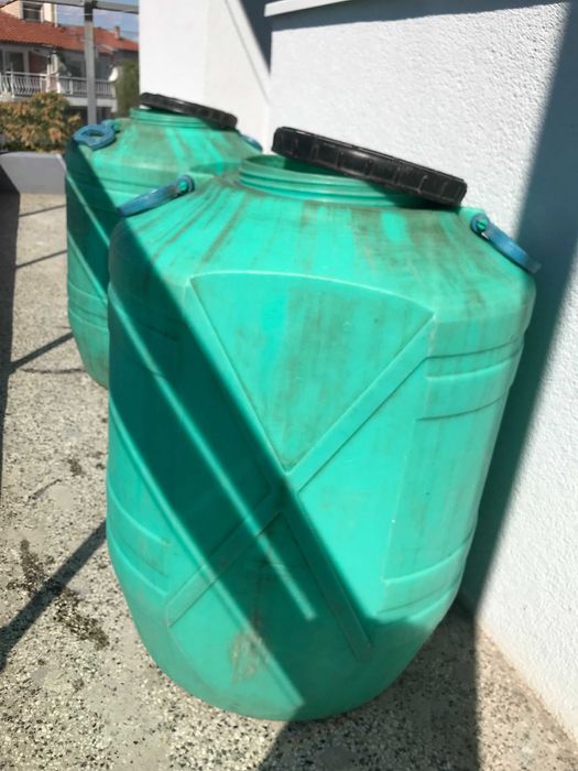 2 бидона от 80л; 1 бидон от 100л
