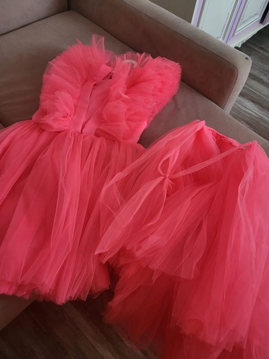 Продам платье на девочку