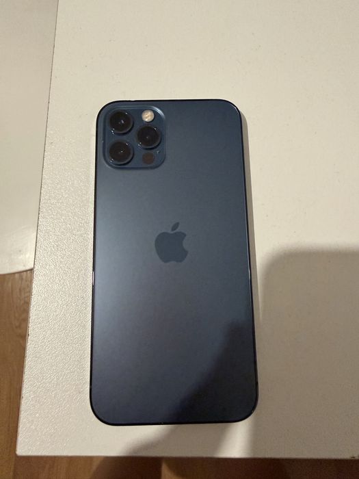Iphone 12 pro 256 gb  като нов