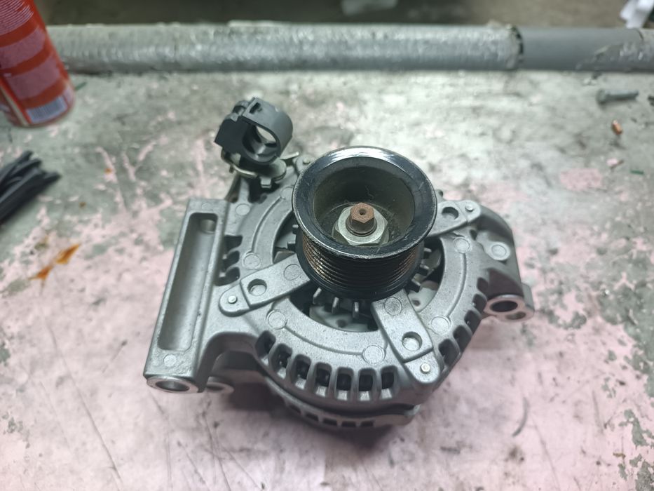 Генератор Лексус 4.6 LS GX460