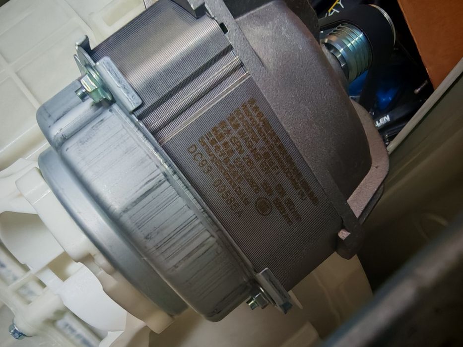 Пералня Samsung WW70K5210WW на частиа части