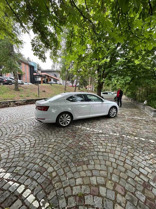 Skoda superb 2.0 TDI 150 кс 120000км