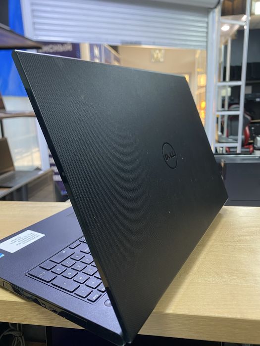 Ноутбук Dell Celeron RAM8/HDD500Gb/hdGraphics