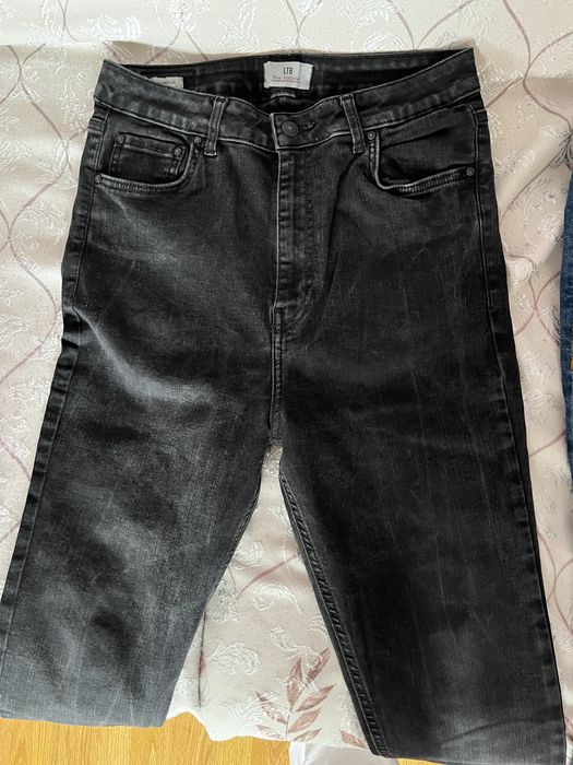 Продаю Женсуие Джинсы LTB