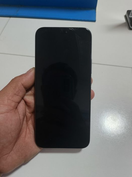 Honor 400 liti 12 g 256 g