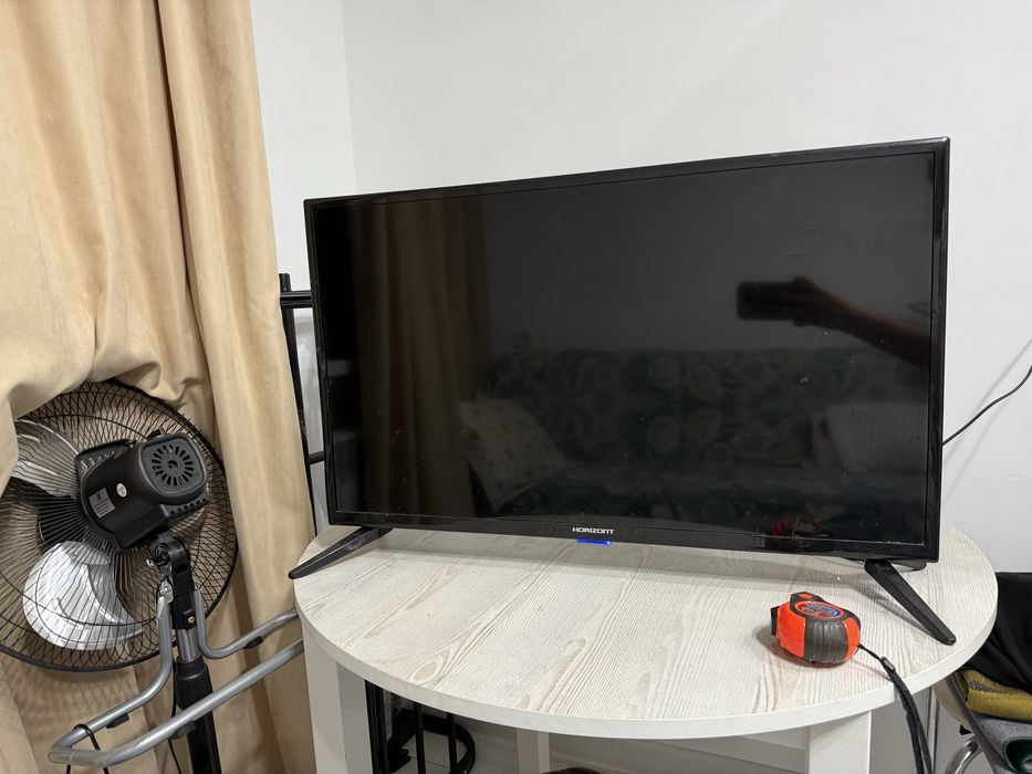 Телевизор HORIZONT Smart TV