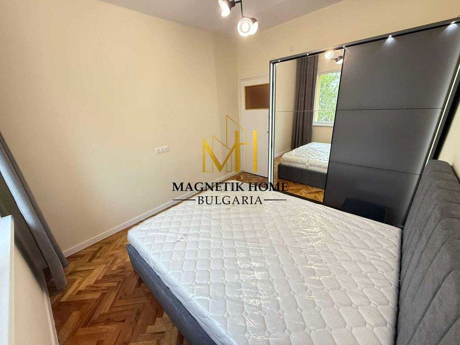 Дава се под наем Тристаен апартамент в Бургас, Център - 85 кв.м за 612 € - Снимка #6