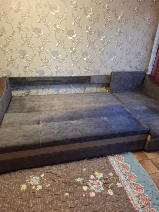 Продам диван б/у  в хорошем состоянии