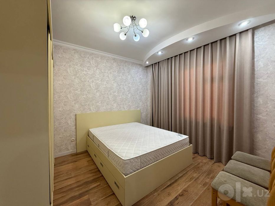 Продам 3х ком / Паркенский / Игрушки магазин / паспороный стол