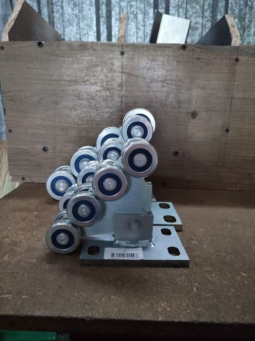 Консоли для откатных ворот.