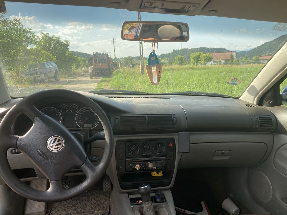 VOLKSWAGEN Passat 0 — imagine 2