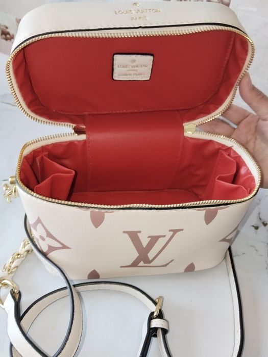 Женский сумка хорошм состайане