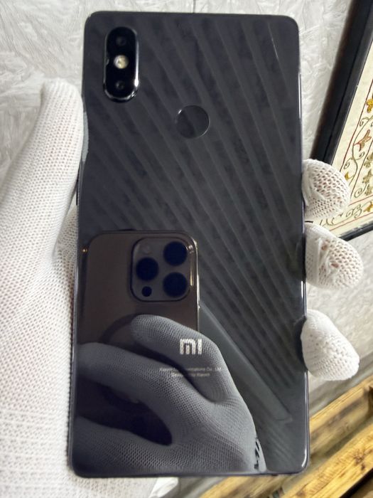 Xiaomi 8SE pachti ideal 4/64GB sotiladi