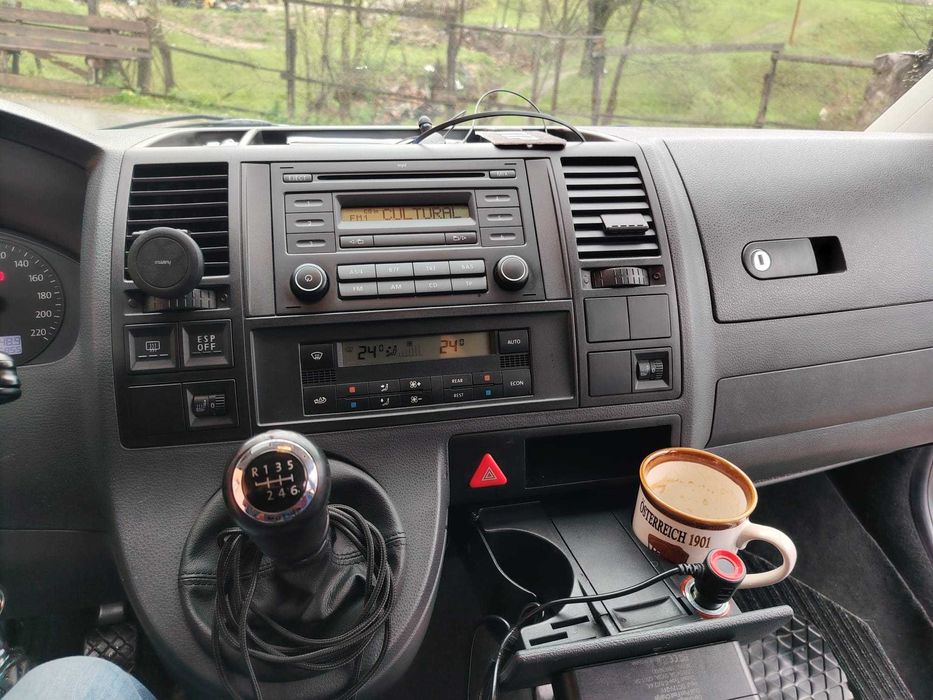 VW T5 CARAVELLE 2,5 TDI 174 CP 4X4 ( 4 MOTION)- model deosebit de fiabil