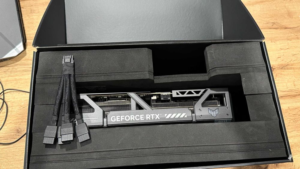 ASUS GPU TUF GeForce RTX 5080 O16G GAMING 16GB Garantie 2028