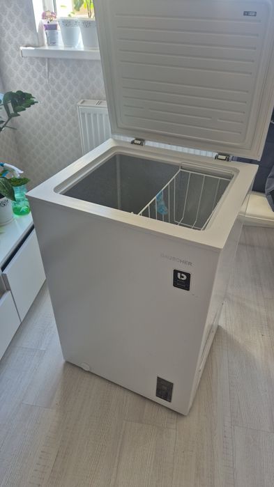 Моророзильник почти новый