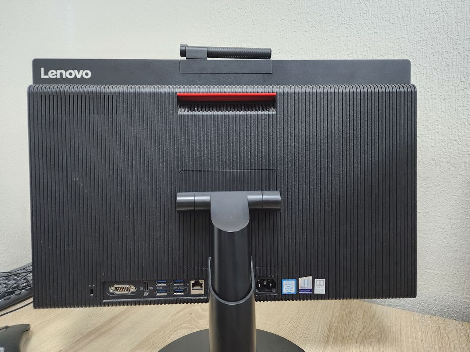 LENOVO Monoblok  sotiladi