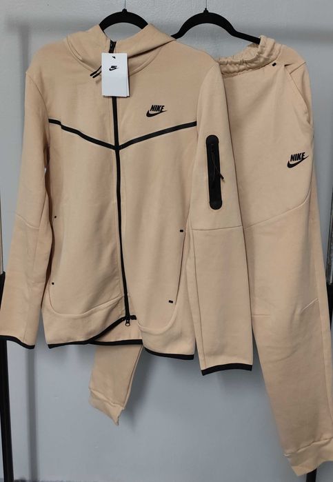 Мъжки екип Nike tech fleece нови модели 2025 trapstar