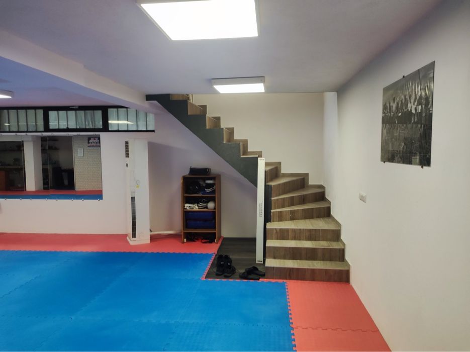 Зала за спортни тренировки, танци, репетиции под наем - дългосрочно