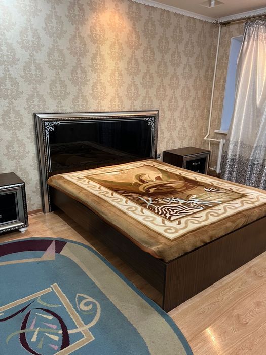 Спальный гарнитур , прихожая , холодильник