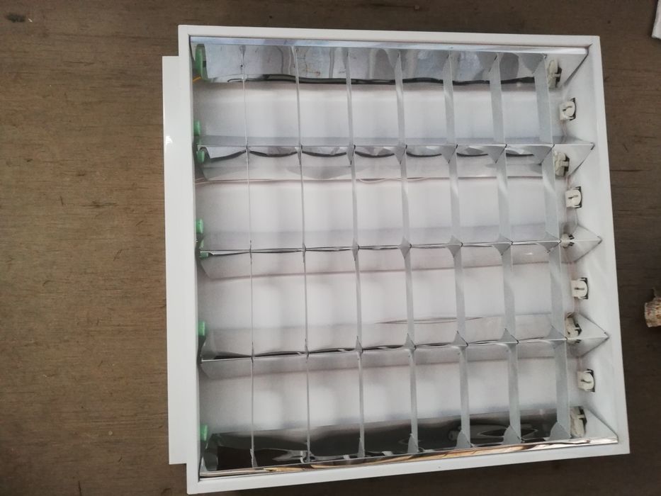 Светильники люминисцентные