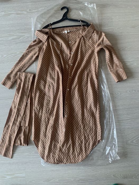 Продаю женское платье