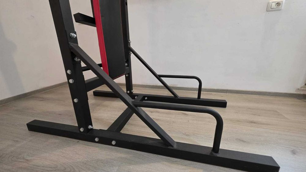 Vând aparat multifuncțional pentru exerciții – tip power tower