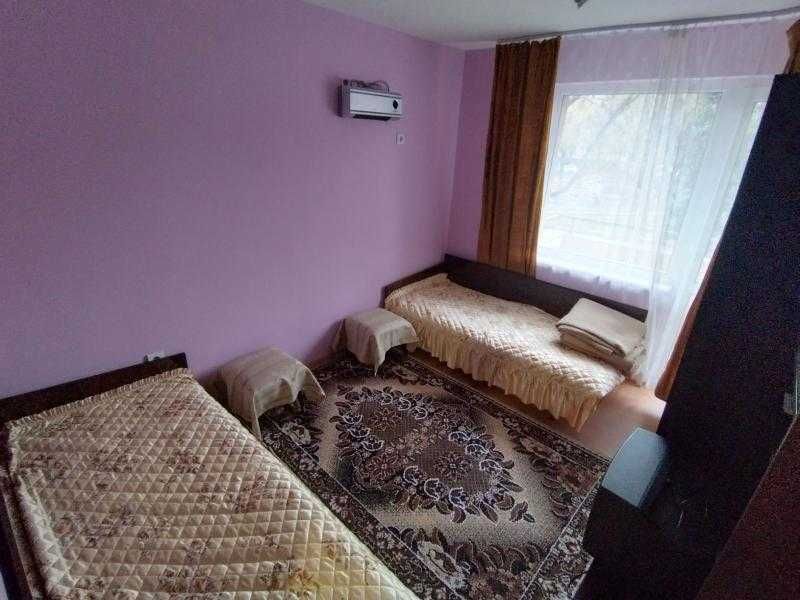 Дава се под наем Тристаен апартамент в Бургас, Възраждане - 100 кв.м за 510 € - Снимка #11