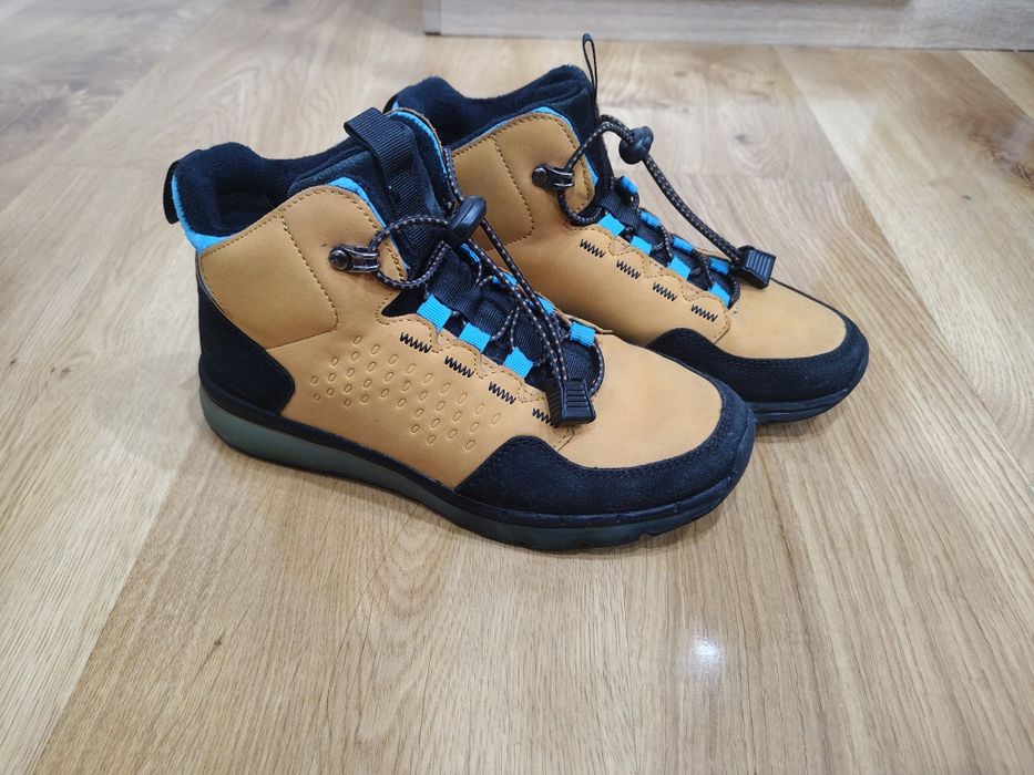 Зимни боти Reserved